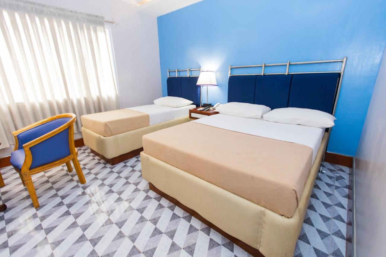 Hotel Valencia Zewnętrze zdjęcie